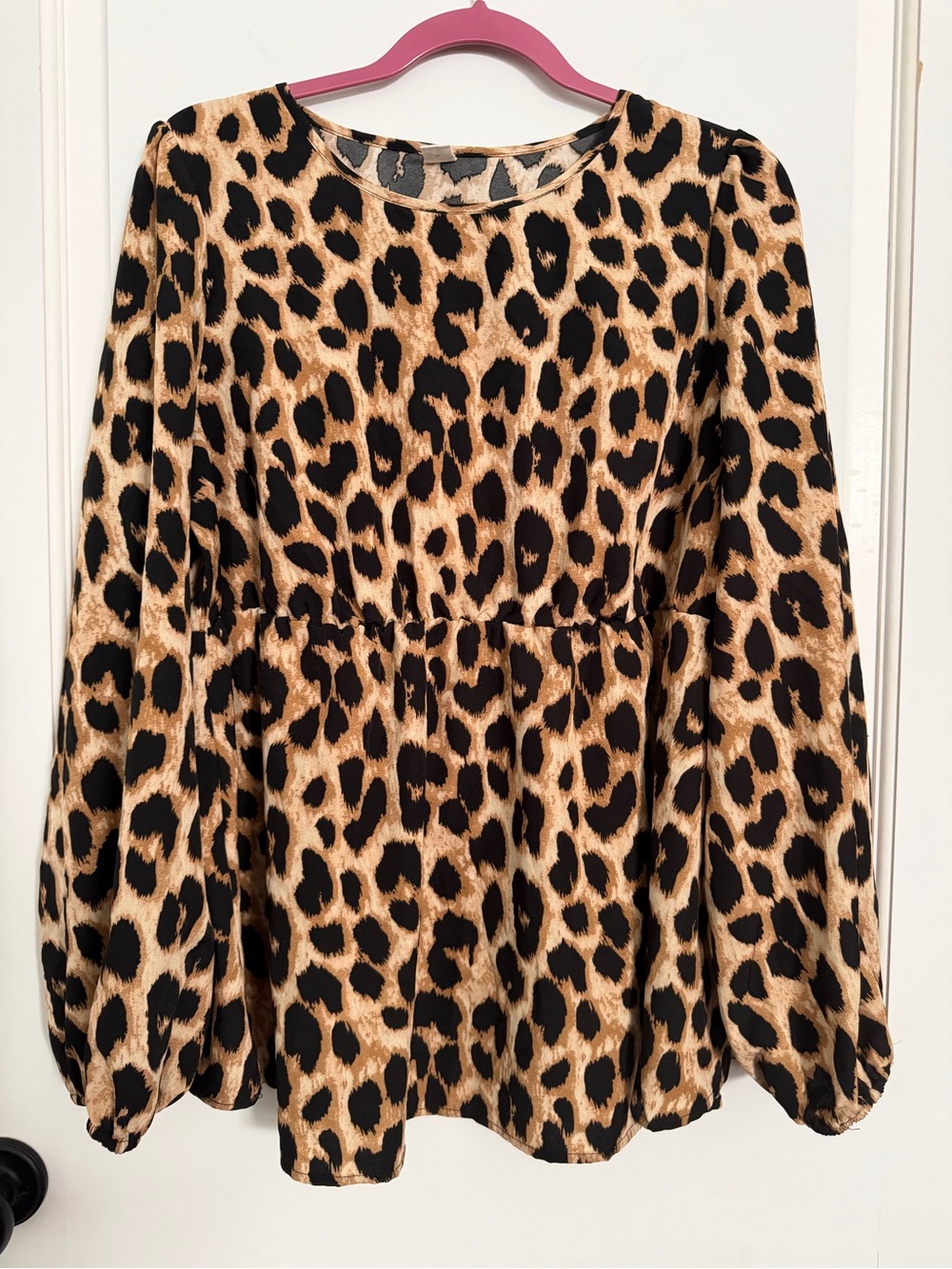 Size XL, animal print long sleeve maternity top with billow sleeves